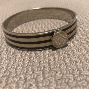 Henri bendel bangle bracelet